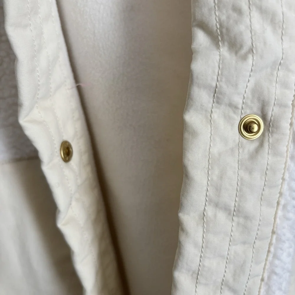 J Crew Teddy Sherpa Jacket Womens Medium Ivory Beige Snap Button Preppy‎ Pockets